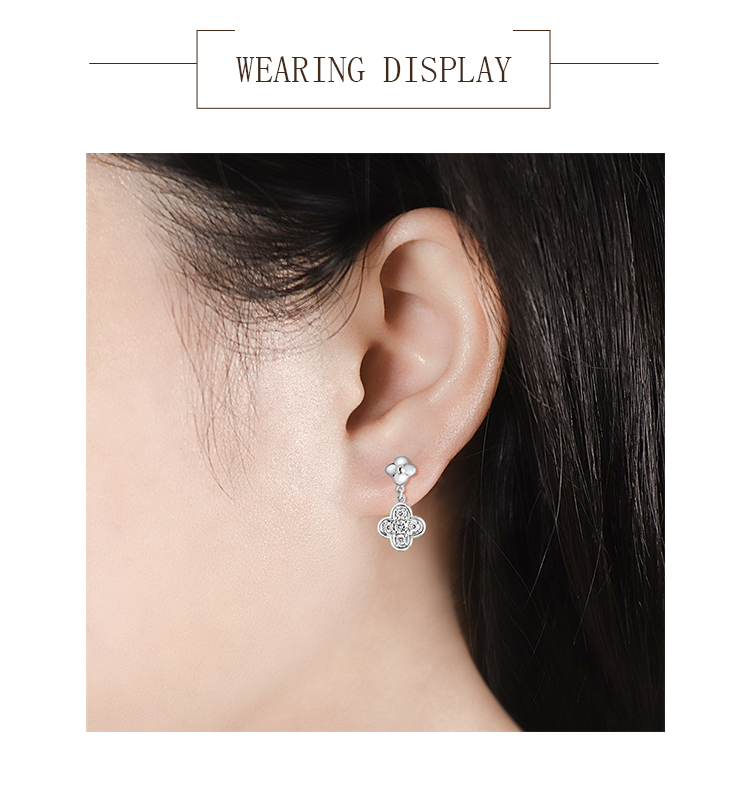 white gold diamond stud earrings