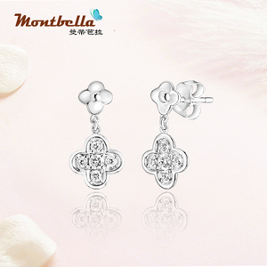 women's diamond stud earrings